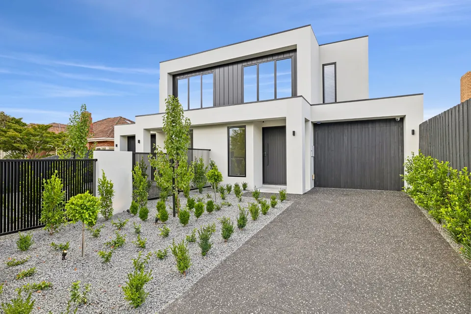 New Build, Bentleigh East